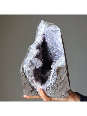 Amethyst Geode Chalcedony Spiritual Meditation Crystal Showpiece Stone 8 inch